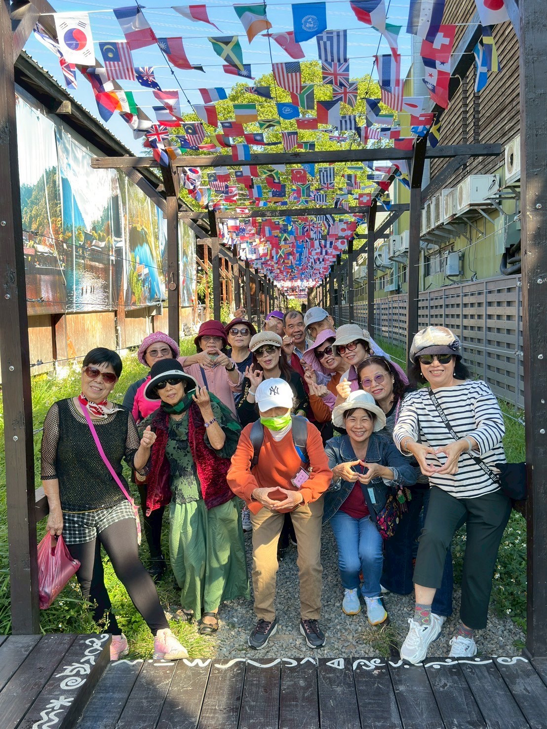 LINE_ALBUM_1141122九九峰秋季旅遊_251124_6