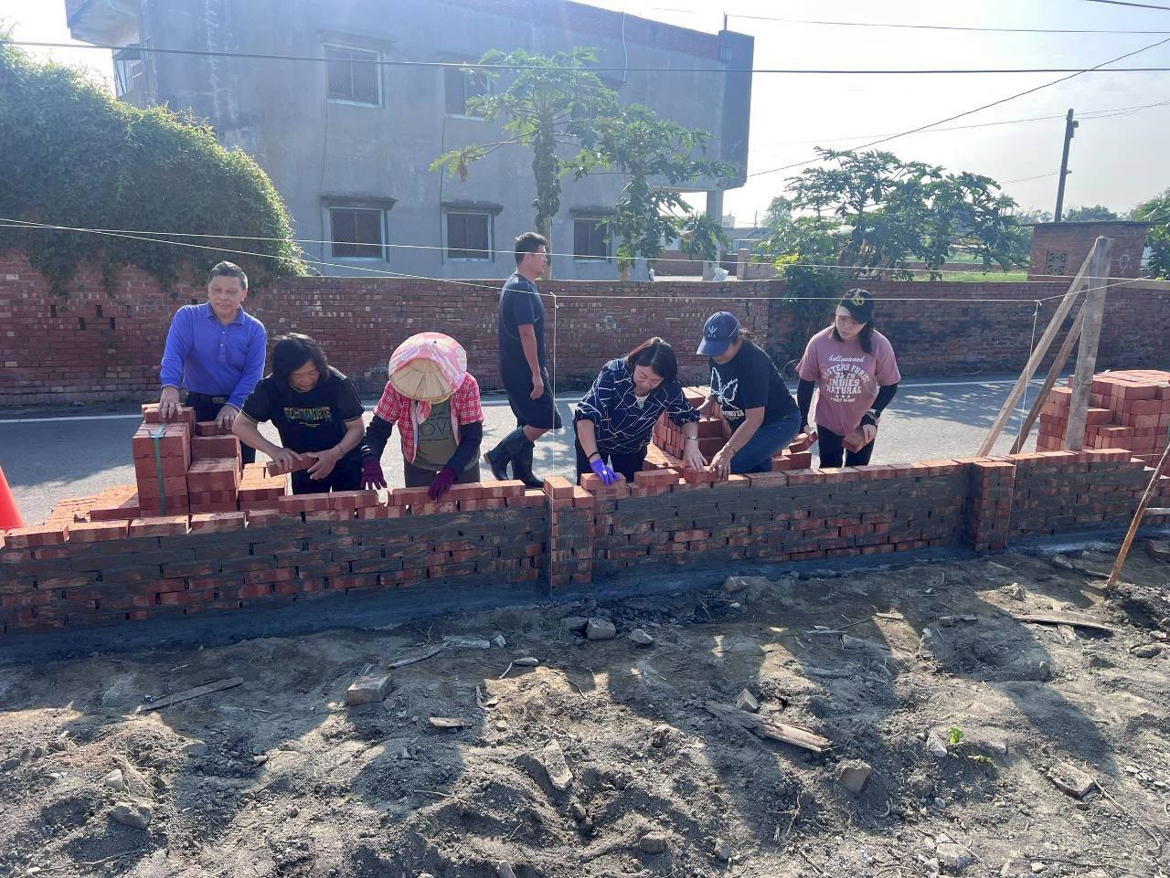 LINE_ALBUM_培根雇工購料工程_251229_2